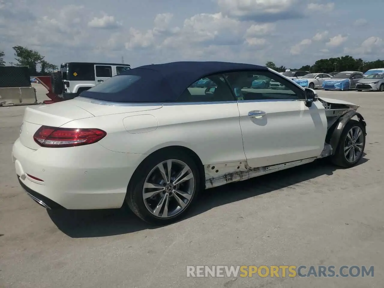 3 fotografías del automóvil dañado WDDWK8DB4KF796515 MERCEDES-BENZ C-CLASS 2019
