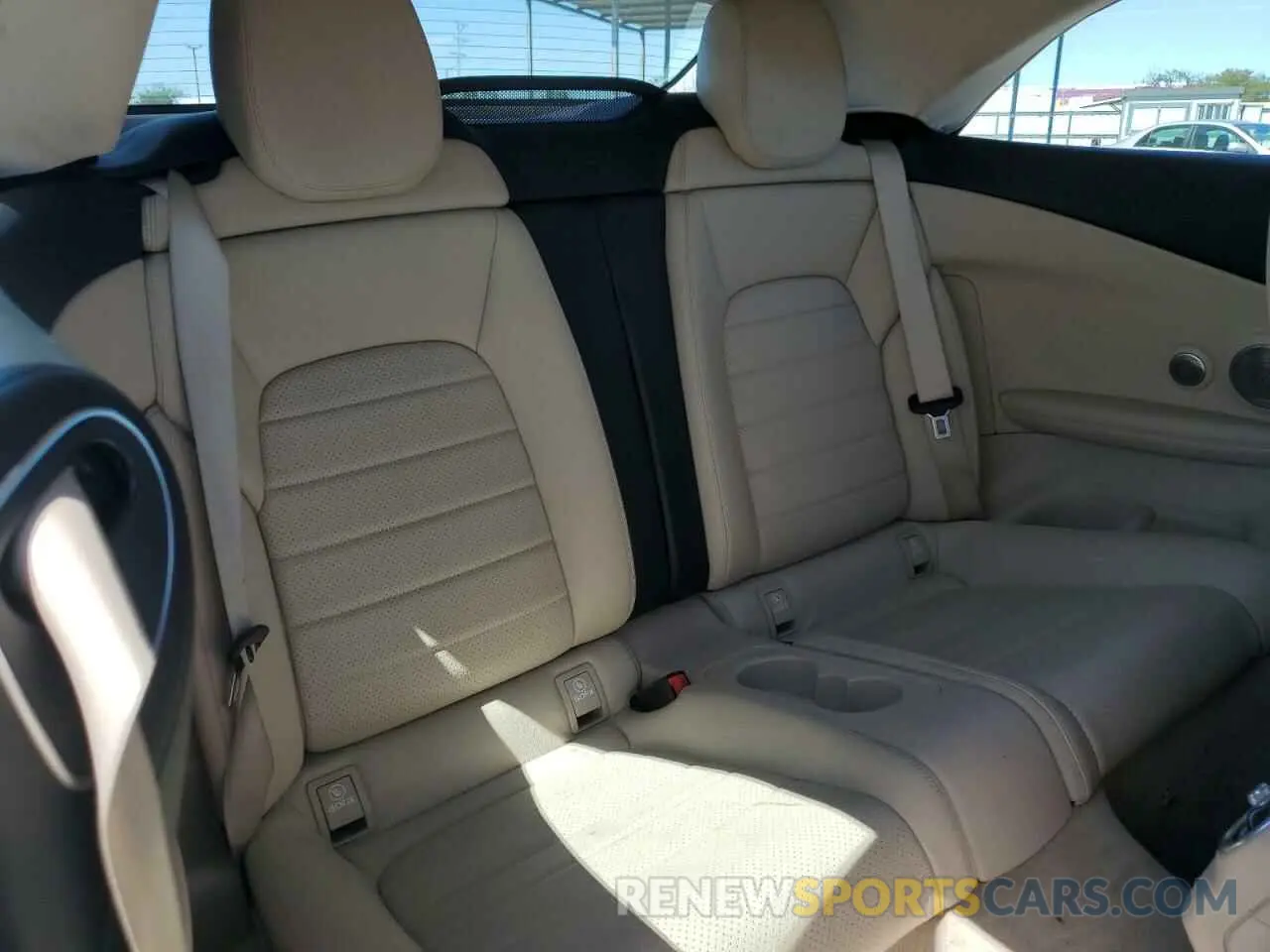 11 fotografías del automóvil dañado WDDWK8DB8KF870731 MERCEDES-BENZ C-CLASS 2019