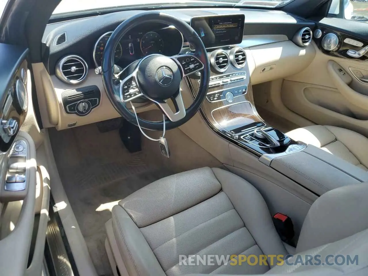 8 fotografías del automóvil dañado WDDWK8DB8KF870731 MERCEDES-BENZ C-CLASS 2019