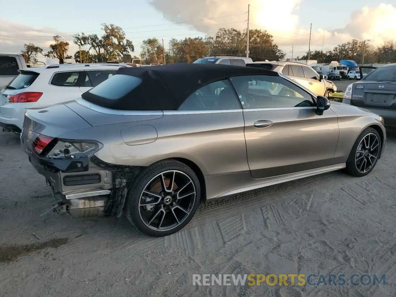 3 fotografías del automóvil dañado WDDWK8EB5KF774456 MERCEDES-BENZ C-CLASS 2019