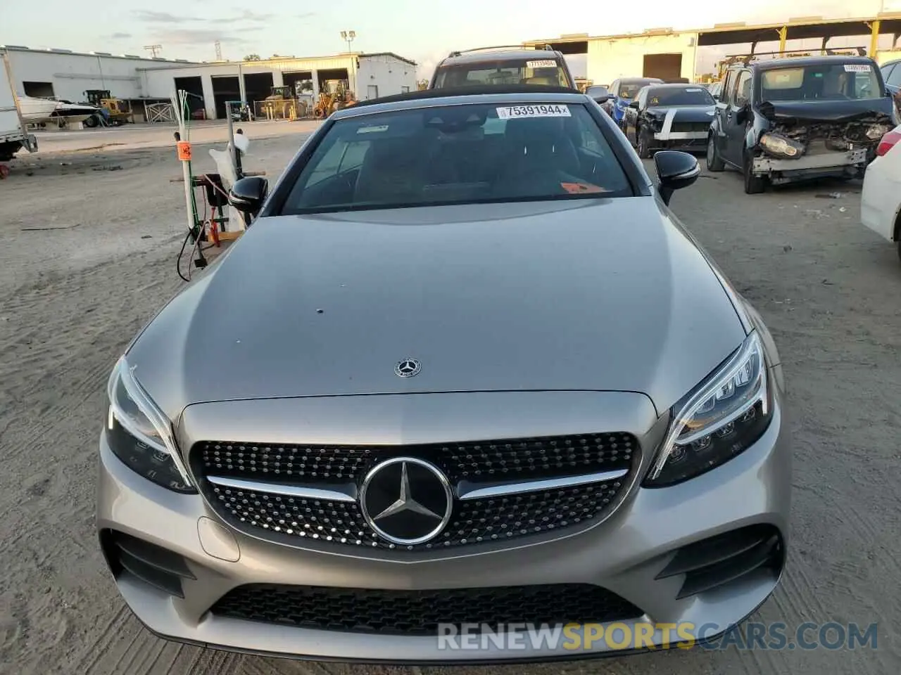 5 fotografías del automóvil dañado WDDWK8EB5KF774456 MERCEDES-BENZ C-CLASS 2019
