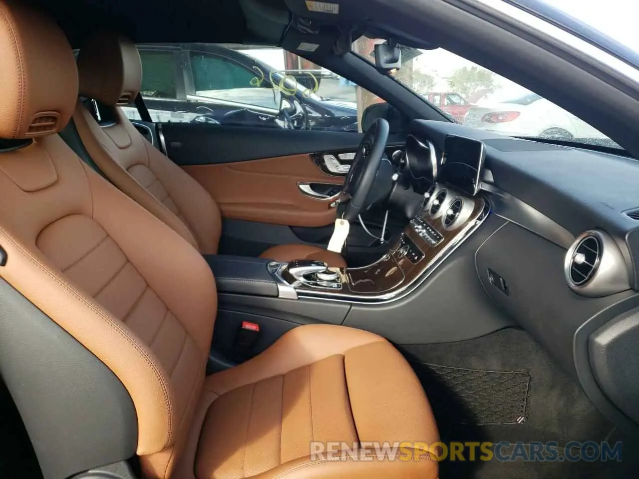 5 fotografías del automóvil dañado WDDWK8EB5KF834431 MERCEDES-BENZ C-CLASS 2019