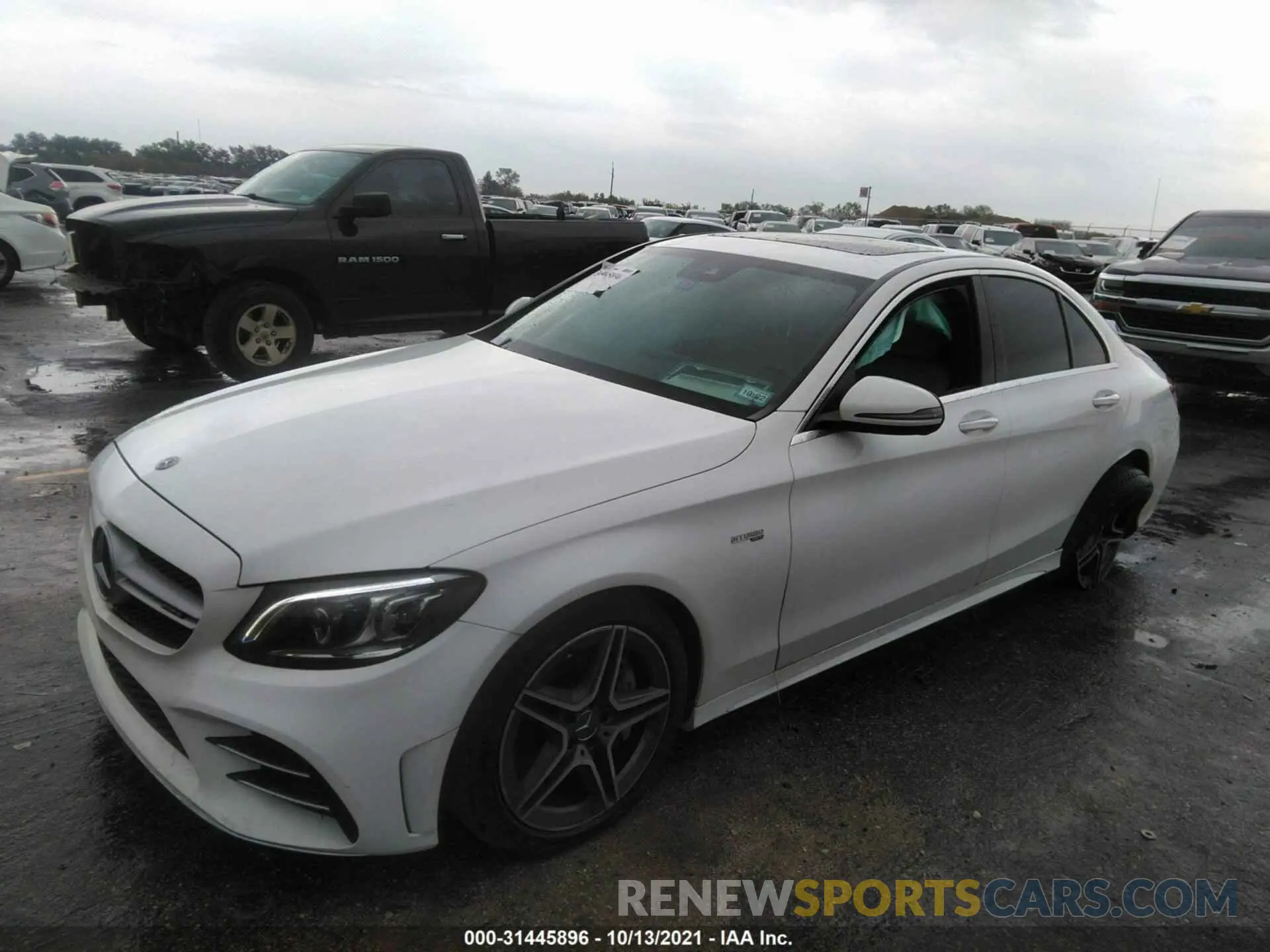 2 fotografías del automóvil dañado 55SWF6EB0LU330327 MERCEDES-BENZ C-CLASS 2020