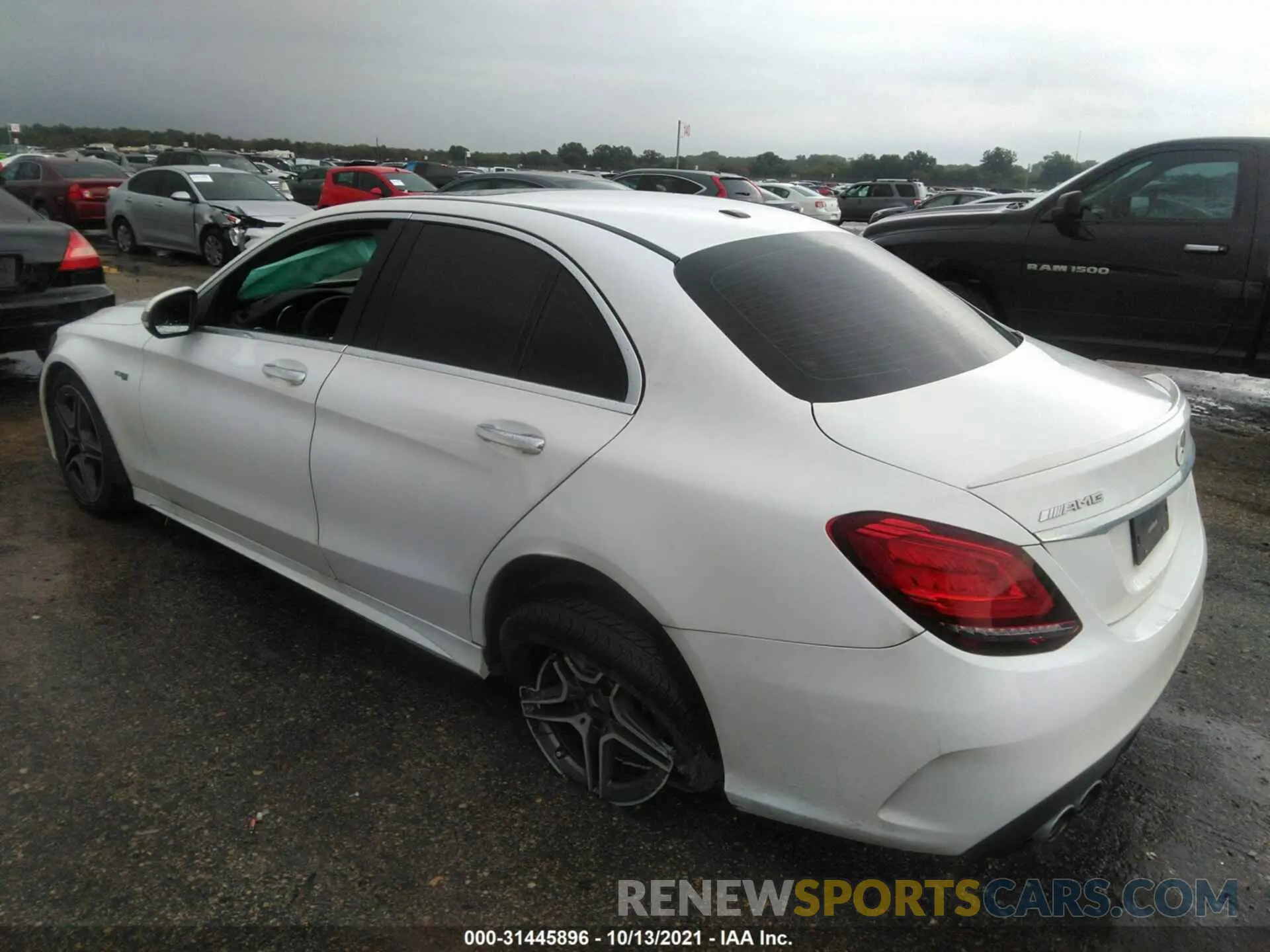 3 fotografías del automóvil dañado 55SWF6EB0LU330327 MERCEDES-BENZ C-CLASS 2020