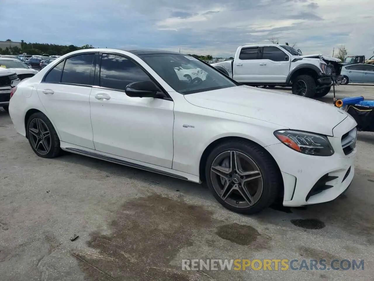 4 fotografías del automóvil dañado 55SWF6EB1LU334337 MERCEDES-BENZ C-CLASS 2020