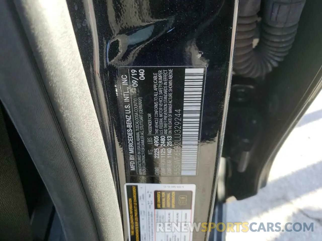 13 fotografías del automóvil dañado 55SWF6EB2LU329244 MERCEDES-BENZ C-CLASS 2020