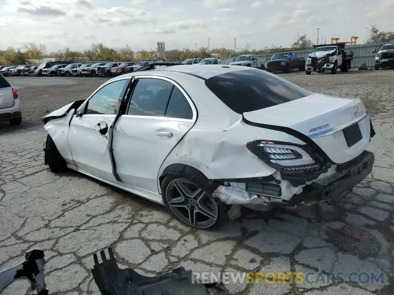 2 fotografías del automóvil dañado 55SWF6EB7LU333645 MERCEDES-BENZ C-CLASS 2020