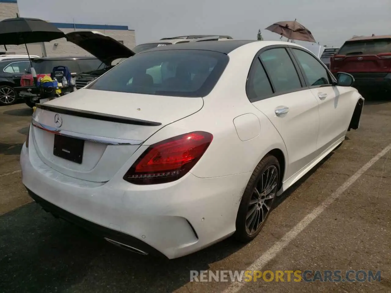 4 fotografías del automóvil dañado 55SWF8DB1LU322993 MERCEDES-BENZ C-CLASS 2020