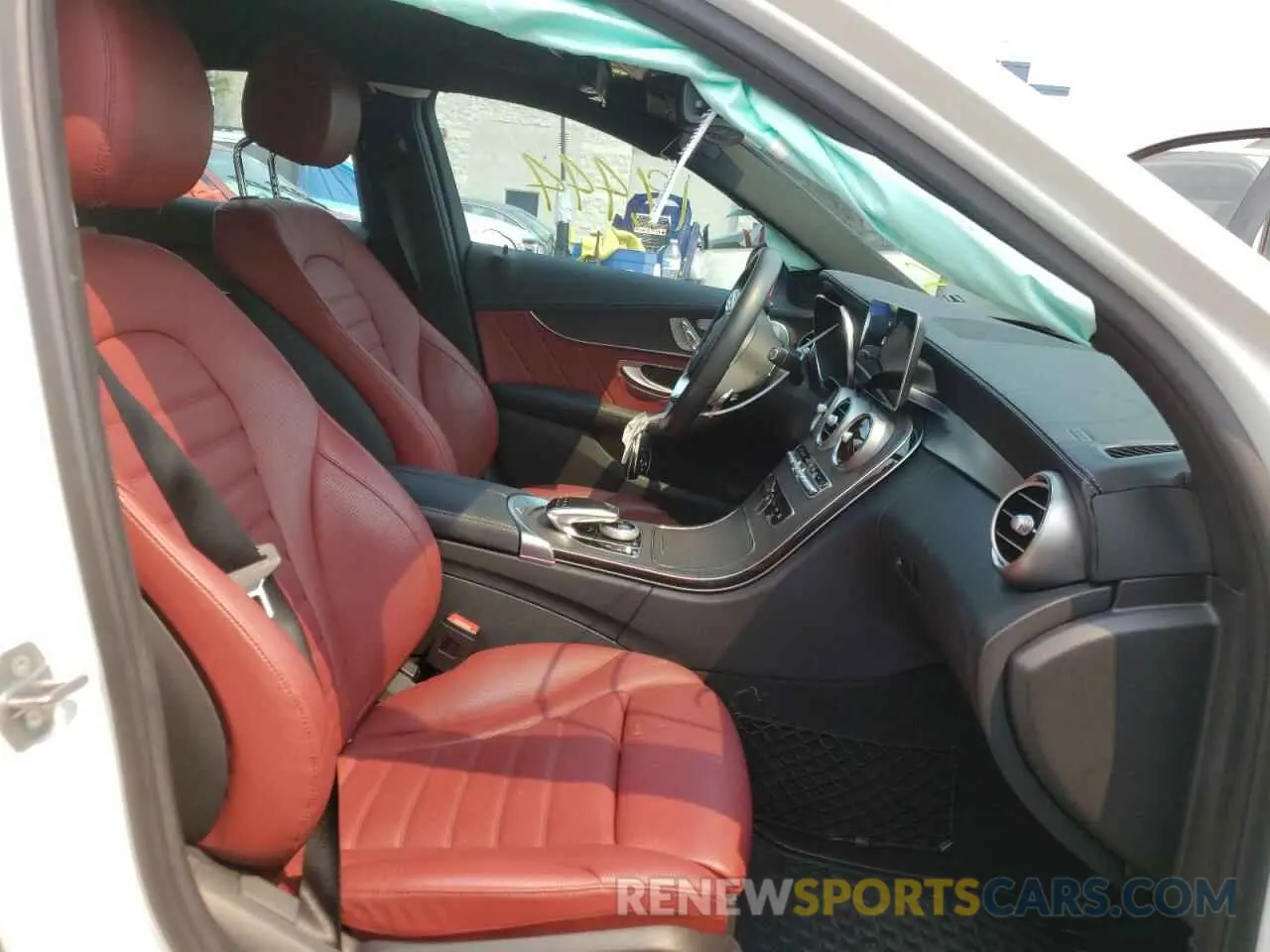 5 fotografías del automóvil dañado 55SWF8DB1LU322993 MERCEDES-BENZ C-CLASS 2020