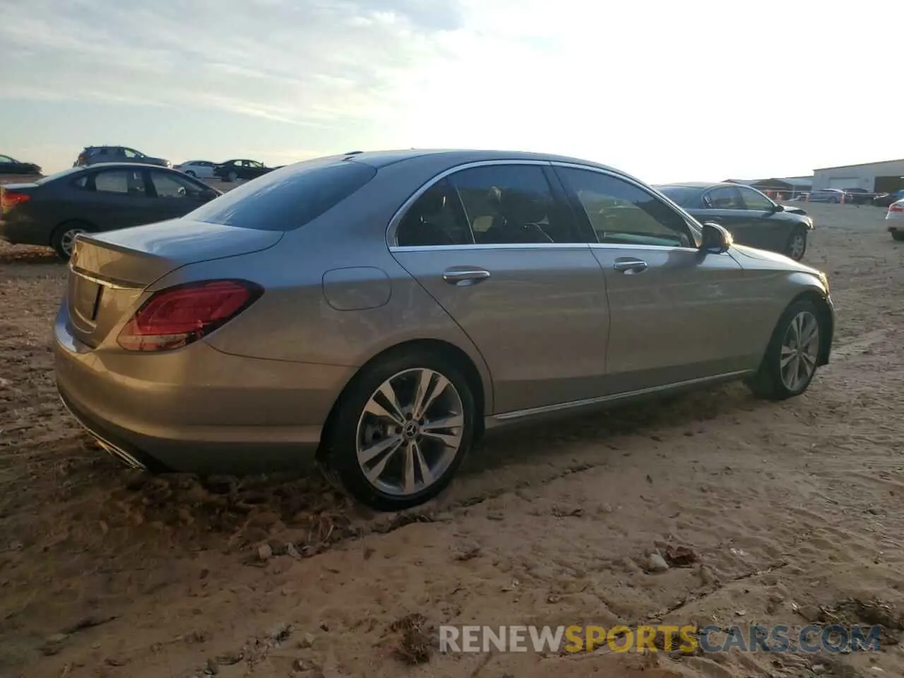 3 fotografías del automóvil dañado 55SWF8DB3LU327810 MERCEDES-BENZ C-CLASS 2020