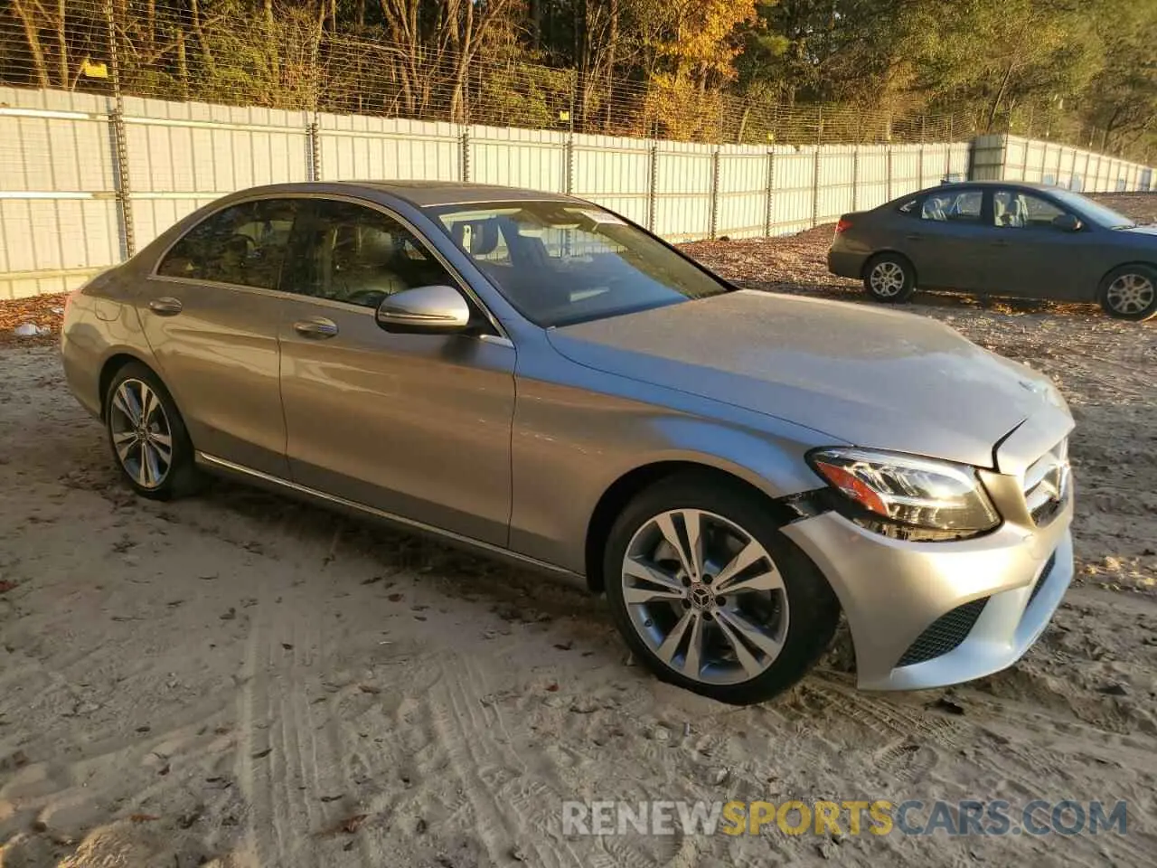 4 fotografías del automóvil dañado 55SWF8DB3LU327810 MERCEDES-BENZ C-CLASS 2020