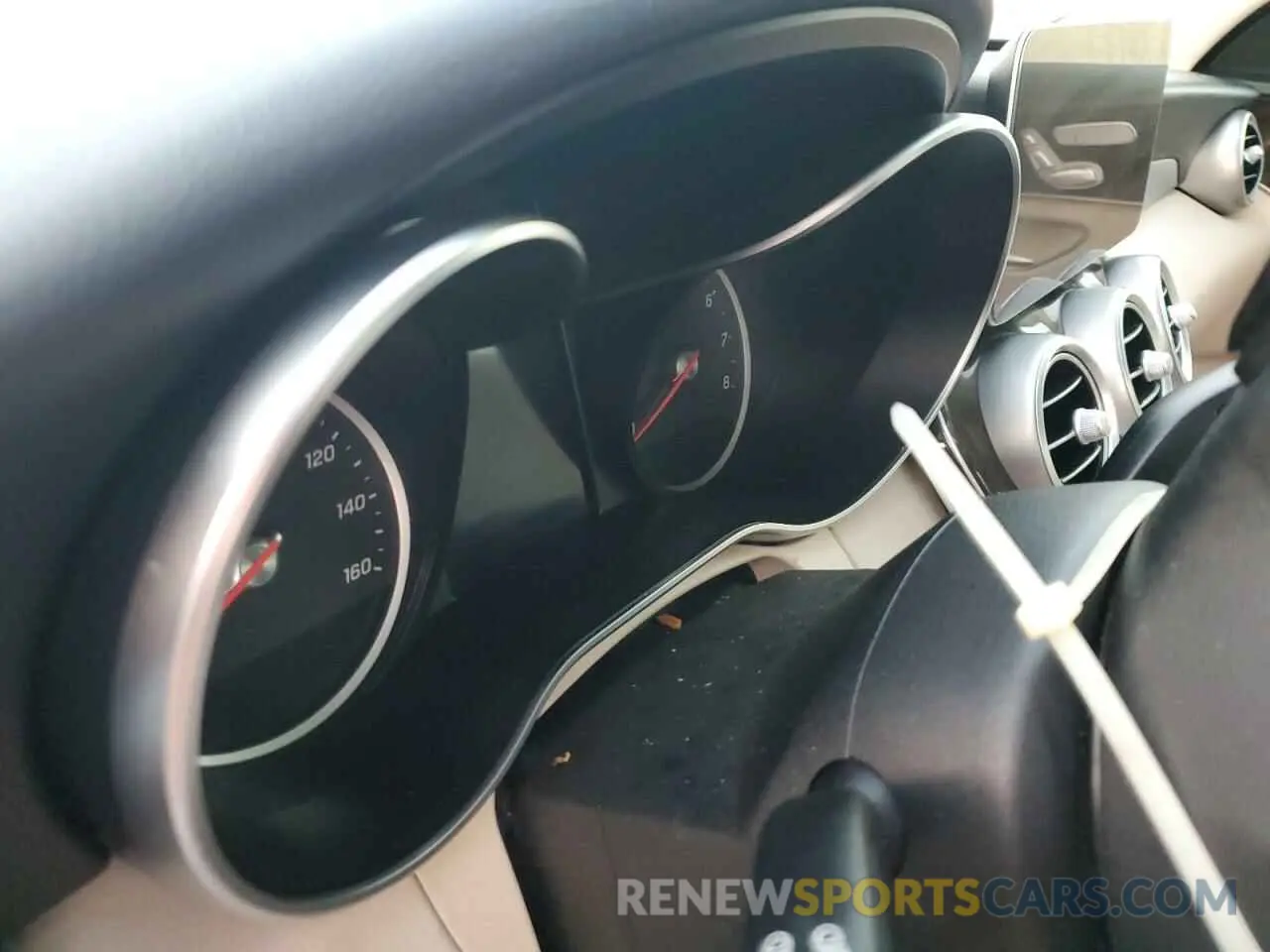 9 fotografías del automóvil dañado 55SWF8DB5LU324326 MERCEDES-BENZ C-CLASS 2020