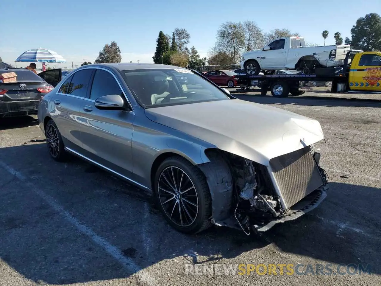 4 fotografías del automóvil dañado 55SWF8DB5LU327548 MERCEDES-BENZ C-CLASS 2020