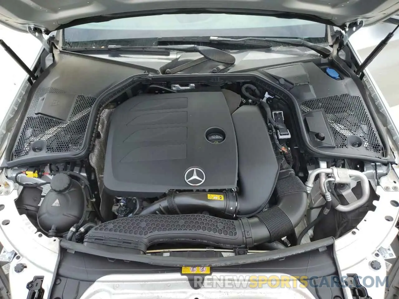 11 fotografías del automóvil dañado 55SWF8DB8LU324935 MERCEDES-BENZ C-CLASS 2020