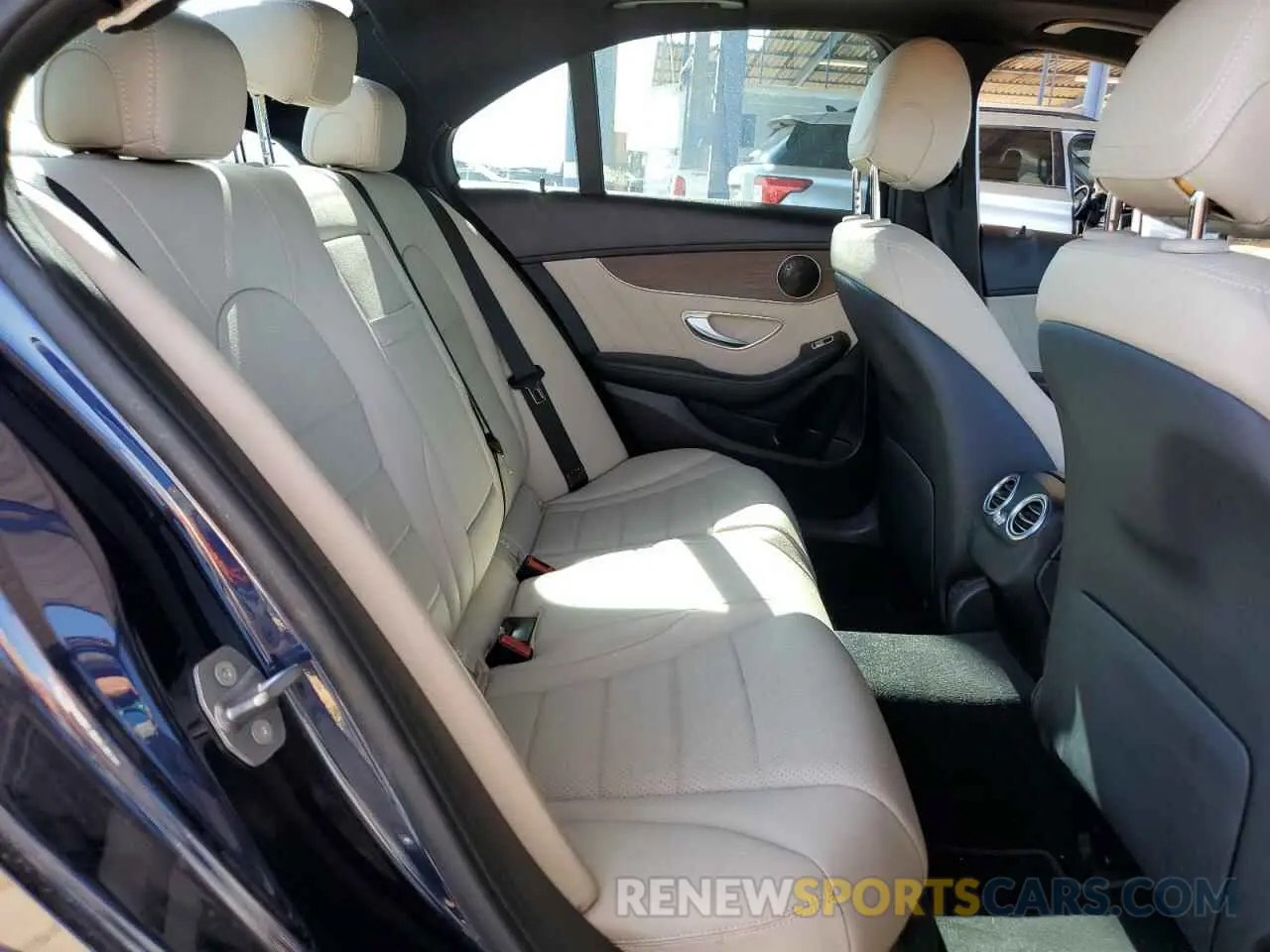 10 fotografías del automóvil dañado 55SWF8DB9LU326662 MERCEDES-BENZ C-CLASS 2020