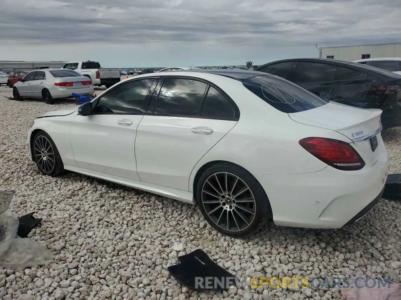2 fotografías del automóvil dañado 55SWF8DB9LU328704 MERCEDES-BENZ C-CLASS 2020