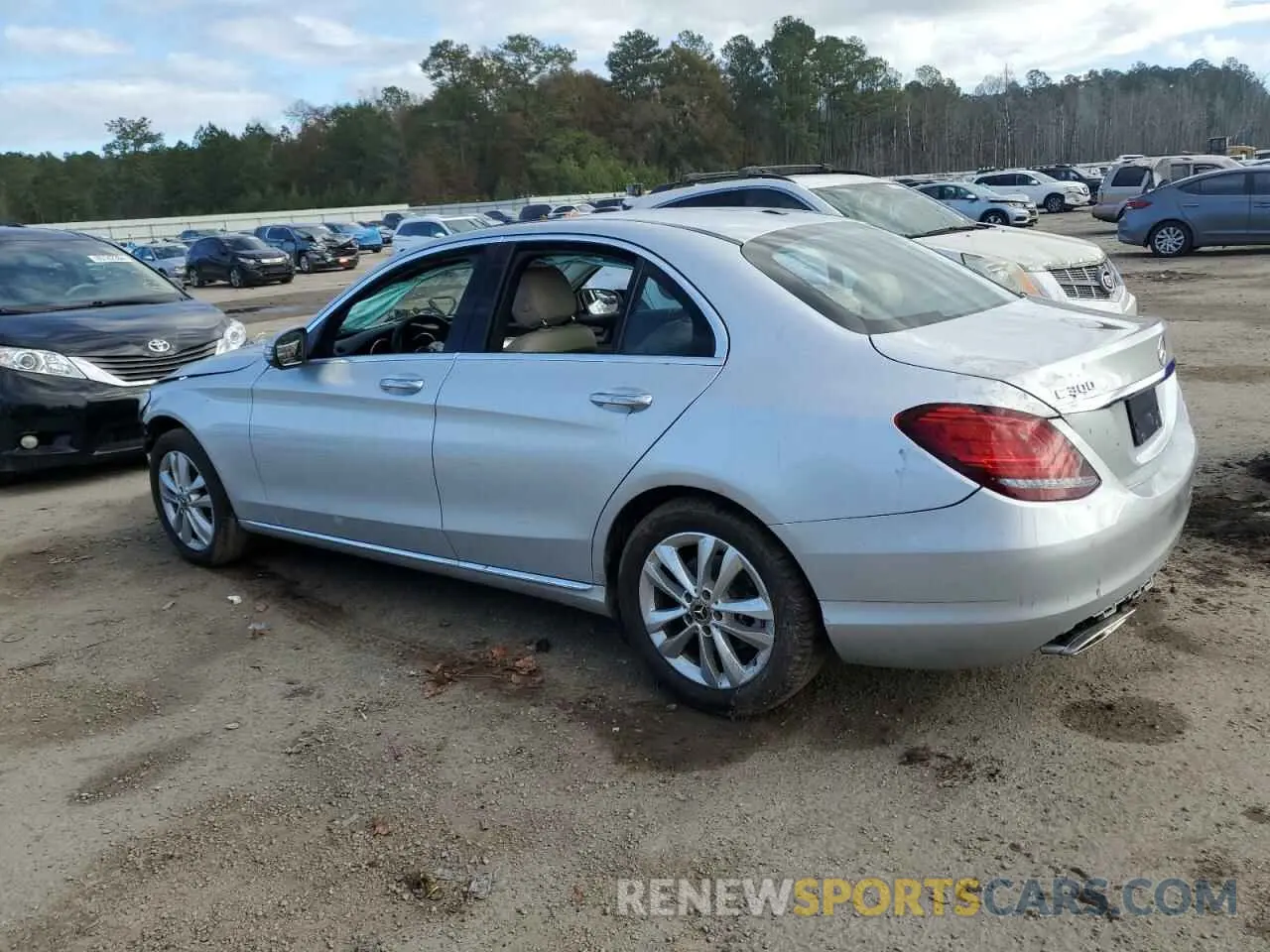 2 fotografías del automóvil dañado 55SWF8EB0LU327973 MERCEDES-BENZ C-CLASS 2020