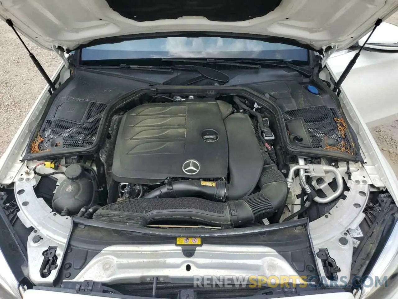 11 fotografías del automóvil dañado 55SWF8EB3LU328051 MERCEDES-BENZ C-CLASS 2020