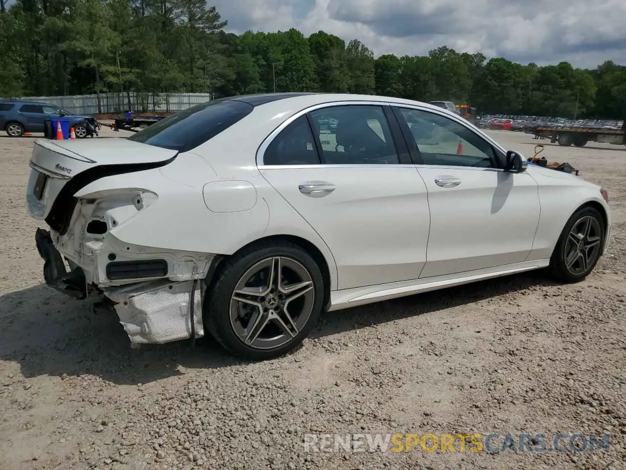 3 fotografías del automóvil dañado 55SWF8EB3LU328051 MERCEDES-BENZ C-CLASS 2020