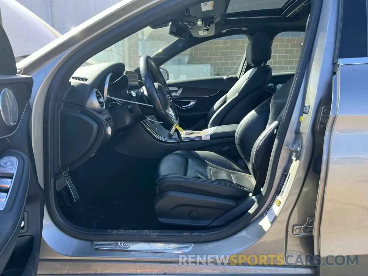 7 fotografías del automóvil dañado 55SWF8EB5LU325541 MERCEDES-BENZ C-CLASS 2020