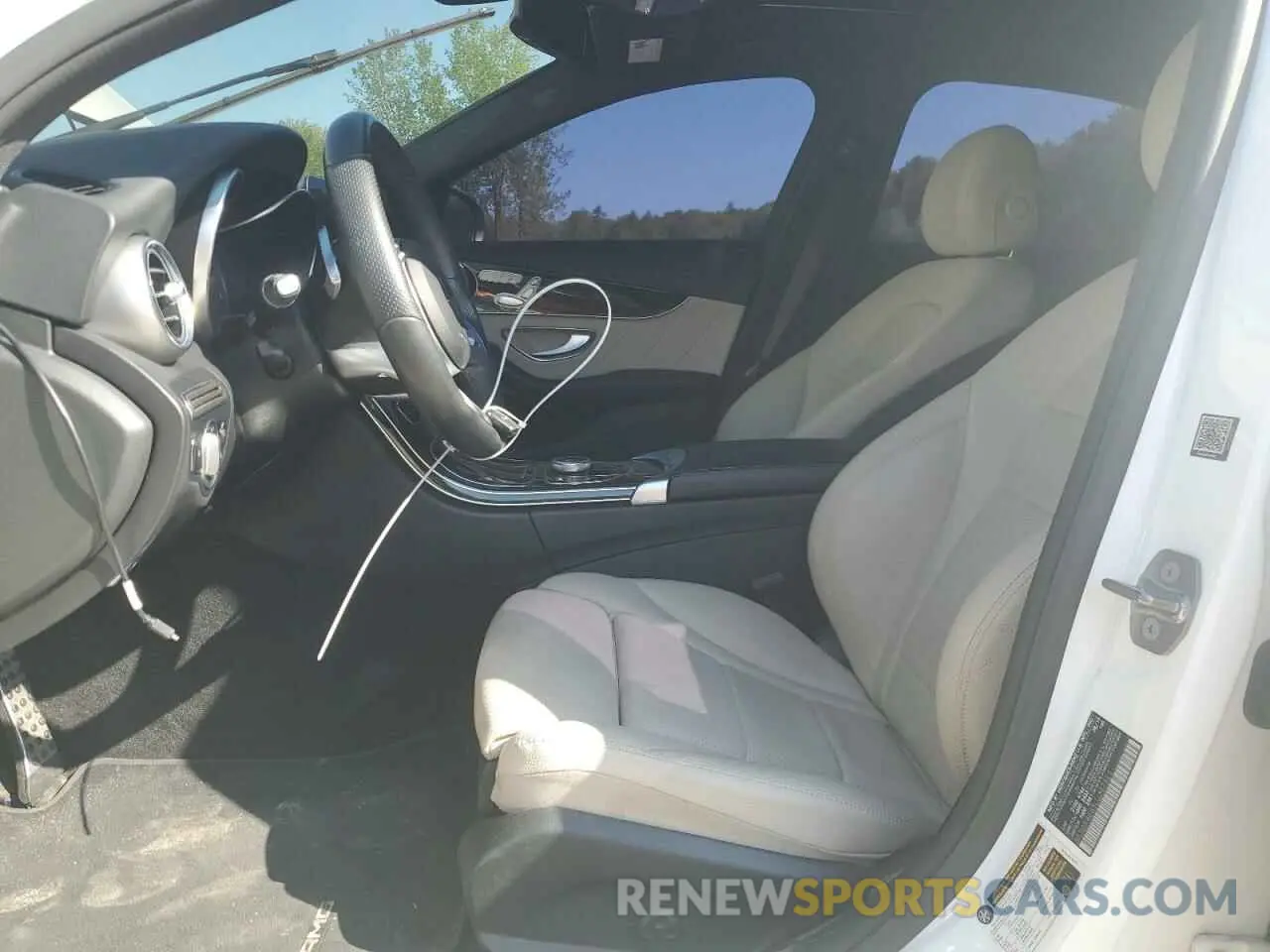 7 fotografías del automóvil dañado 55SWF8EB5LU327421 MERCEDES-BENZ C-CLASS 2020