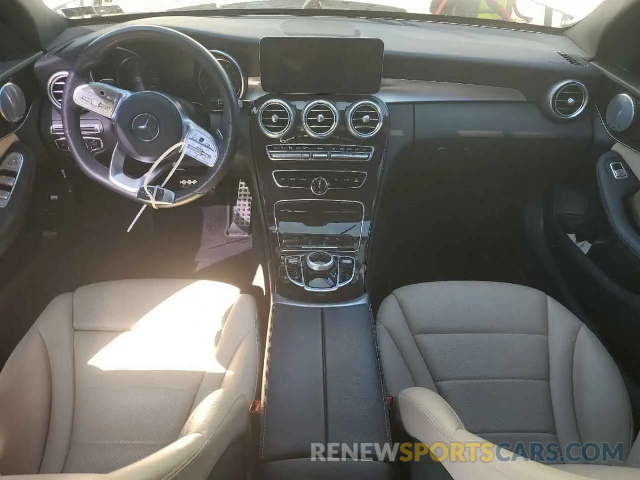 8 fotografías del automóvil dañado 55SWF8EB5LU327421 MERCEDES-BENZ C-CLASS 2020