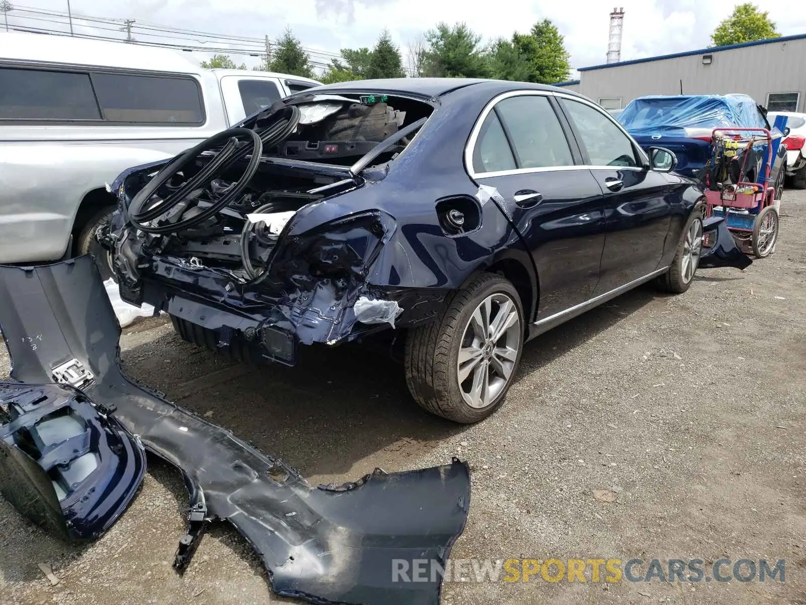 4 fotografías del automóvil dañado 55SWF8EB5LU327516 MERCEDES-BENZ C-CLASS 2020