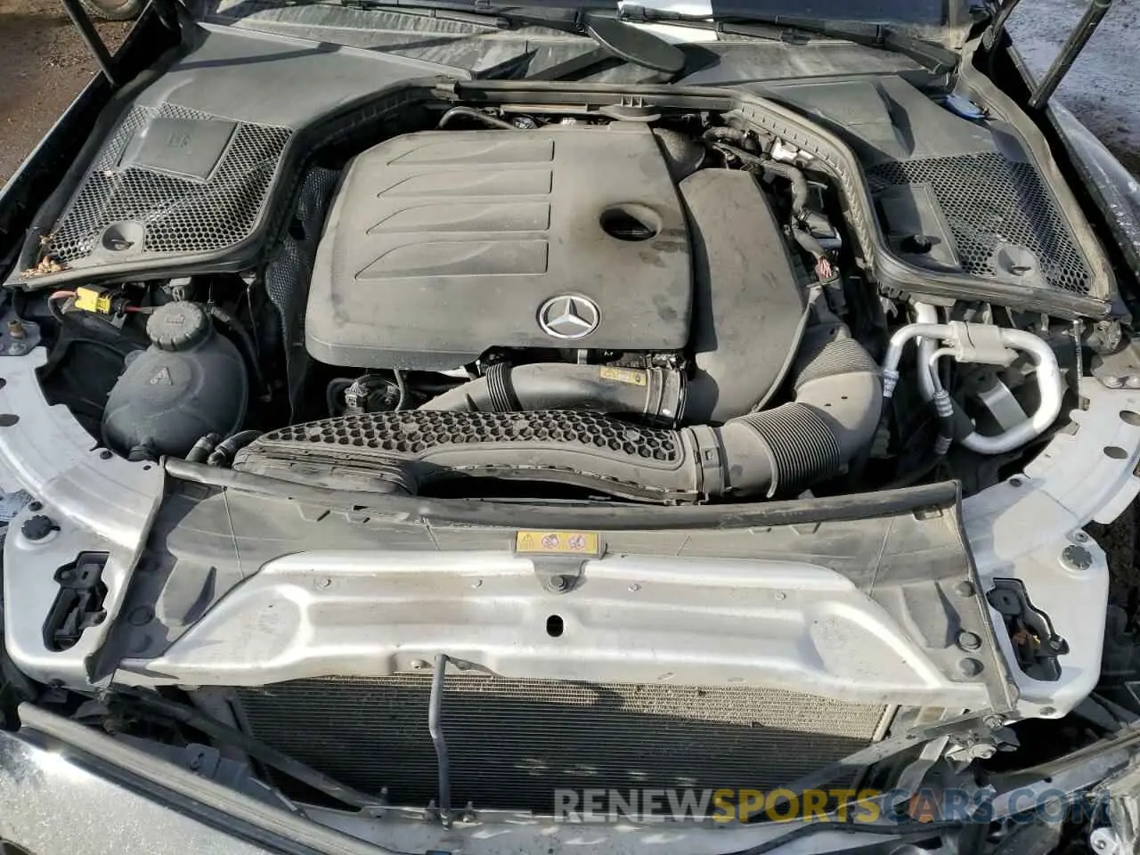 11 fotografías del automóvil dañado 55SWF8EB6LU328867 MERCEDES-BENZ C-CLASS 2020