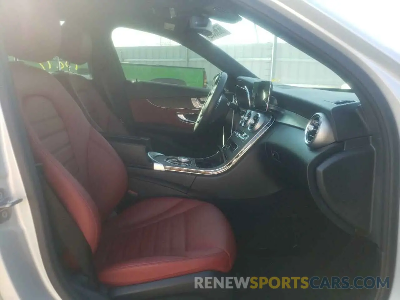 5 fotografías del automóvil dañado 55SWF8EBXLU324451 MERCEDES-BENZ C-CLASS 2020