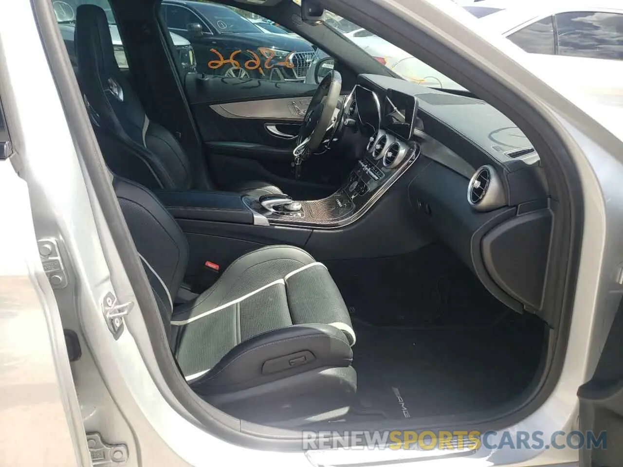 5 fotografías del automóvil dañado 55SWF8HB1LU330912 MERCEDES-BENZ C-CLASS 2020