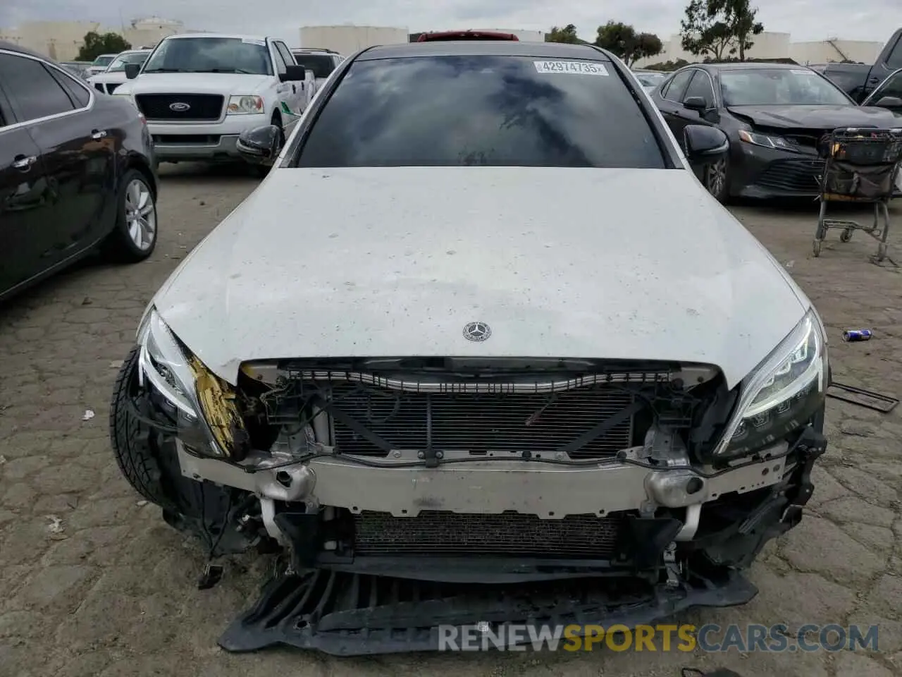 5 fotografías del automóvil dañado W1KWF6EB5LR572872 MERCEDES-BENZ C-CLASS 2020