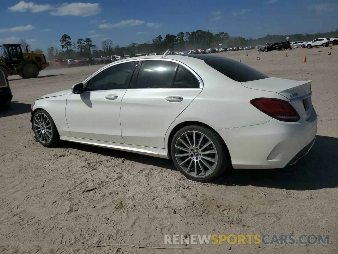 2 fotografías del automóvil dañado W1KWF8DB0LR595084 MERCEDES-BENZ C-CLASS 2020