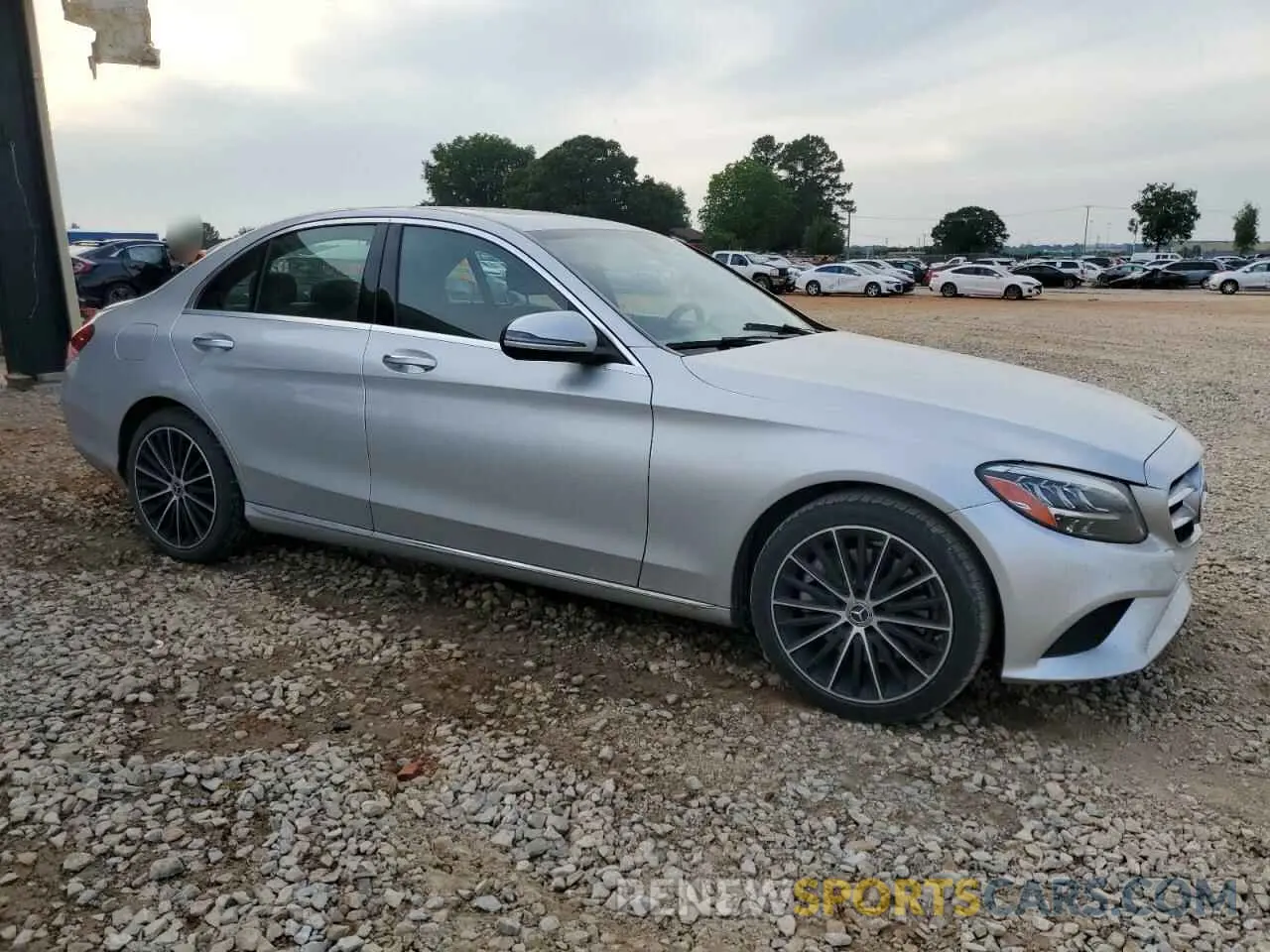 4 fotografías del automóvil dañado W1KWF8DB1LR580271 MERCEDES-BENZ C-CLASS 2020