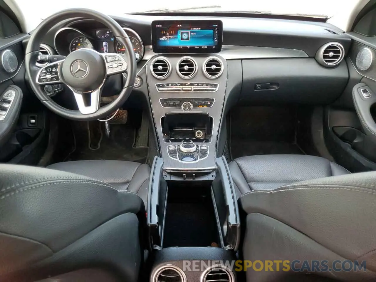 8 fotografías del automóvil dañado W1KWF8DB1LR580271 MERCEDES-BENZ C-CLASS 2020