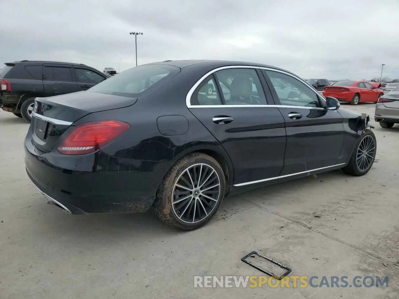3 fotografías del automóvil dañado W1KWF8DB4LR570902 MERCEDES-BENZ C-CLASS 2020