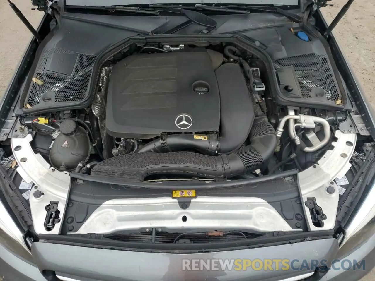 11 fotografías del automóvil dañado W1KWF8DB6LR583232 MERCEDES-BENZ C-CLASS 2020
