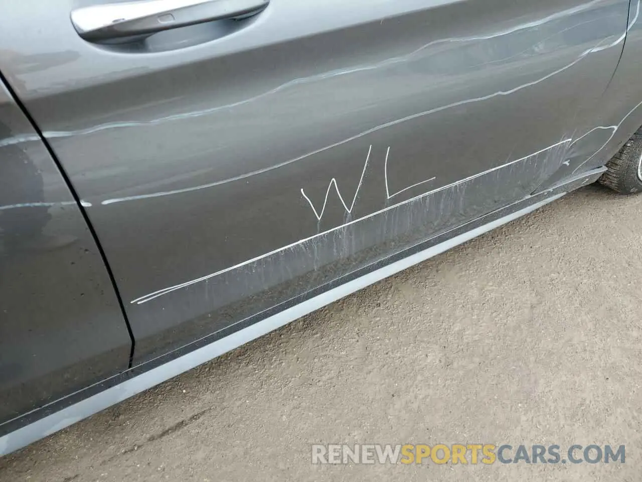 12 fotografías del automóvil dañado W1KWF8DB6LR583232 MERCEDES-BENZ C-CLASS 2020