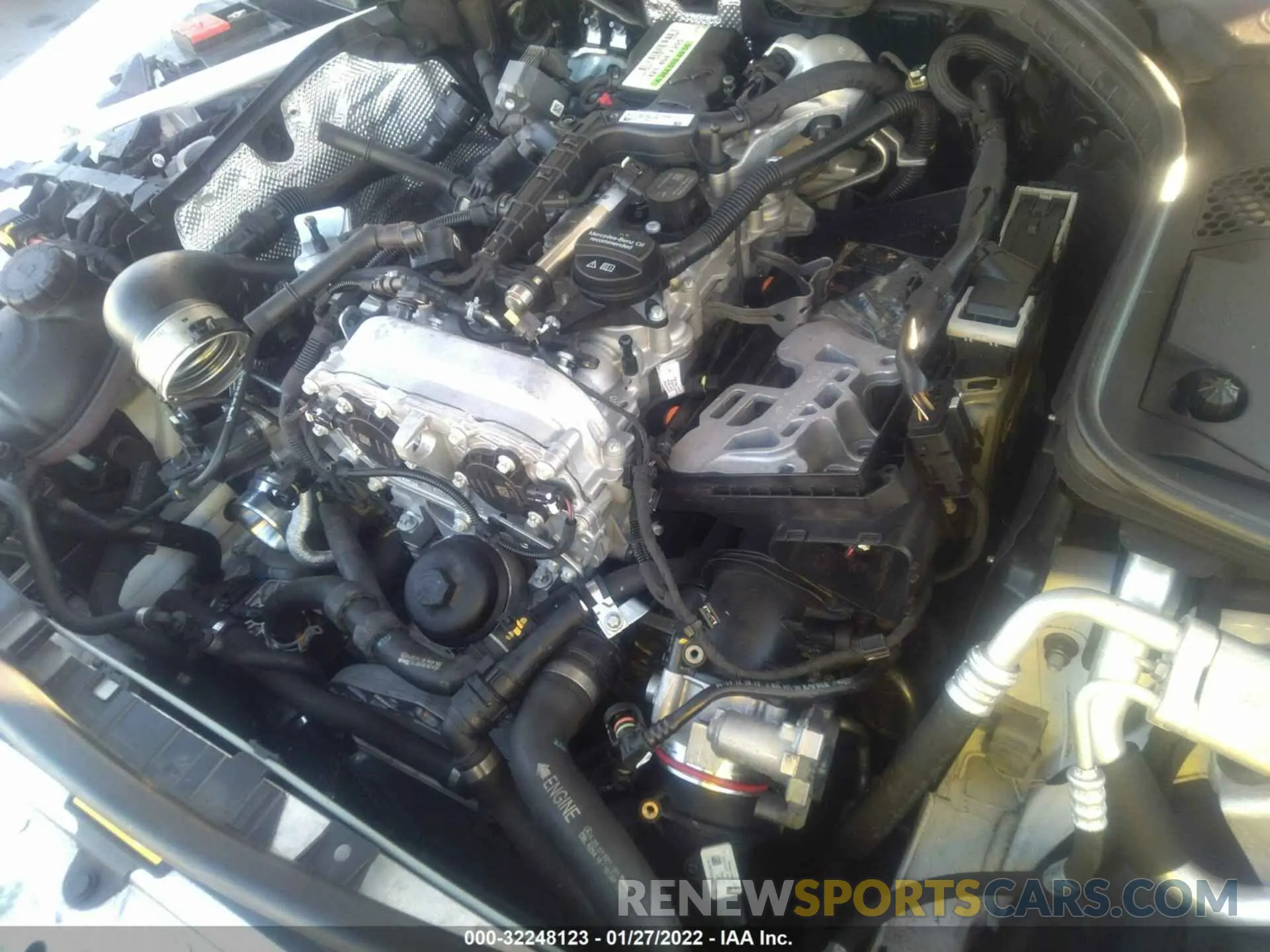 10 fotografías del automóvil dañado W1KWF8DB7LR582865 MERCEDES-BENZ C-CLASS 2020
