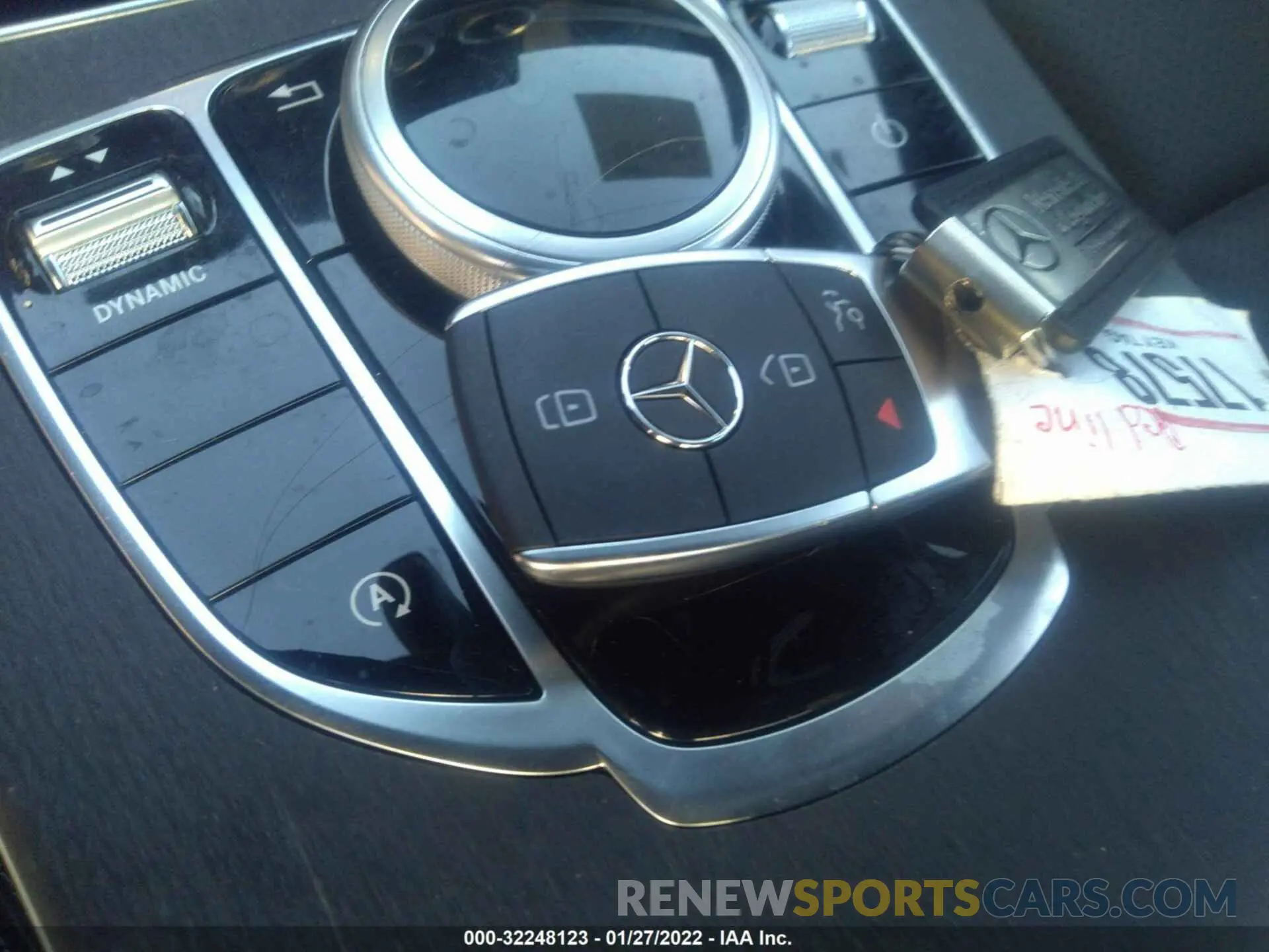 11 fotografías del automóvil dañado W1KWF8DB7LR582865 MERCEDES-BENZ C-CLASS 2020