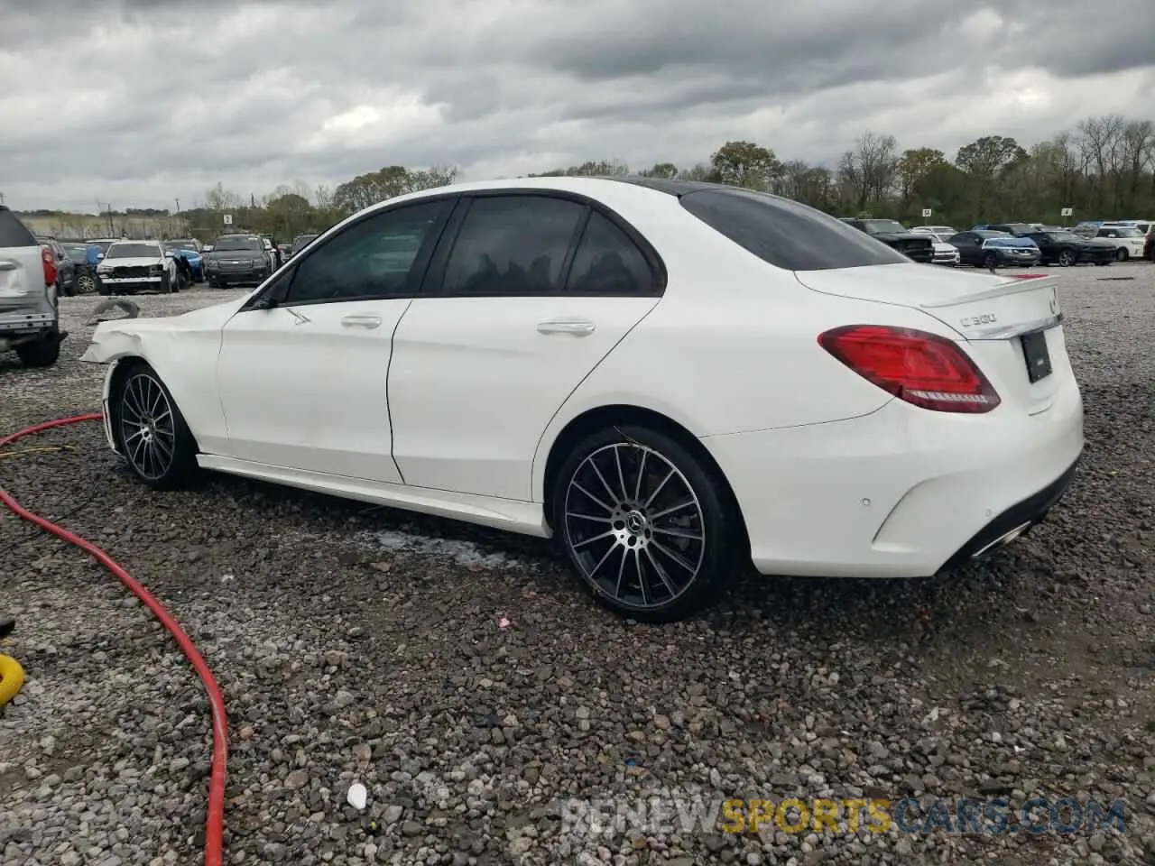 2 fotografías del automóvil dañado W1KWF8DB7LR591162 MERCEDES-BENZ C-CLASS 2020