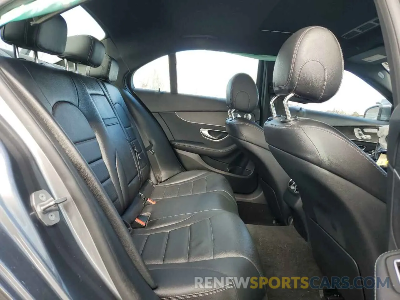 10 fotografías del automóvil dañado W1KWF8EB0LR572449 MERCEDES-BENZ C-CLASS 2020