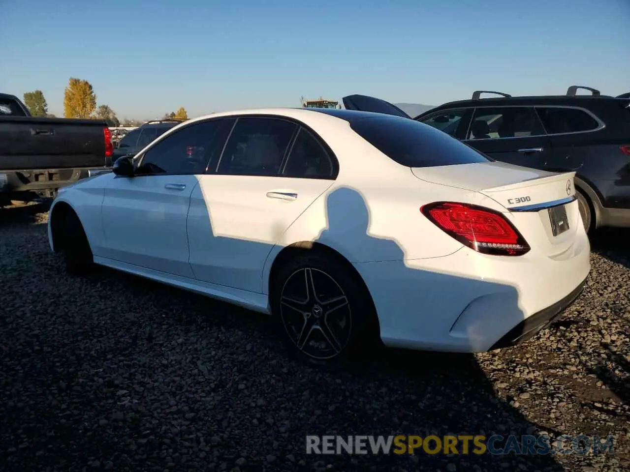 2 fotografías del automóvil dañado W1KWF8EB1LR594900 MERCEDES-BENZ C-CLASS 2020