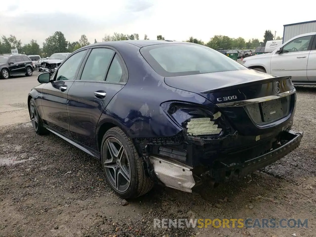 3 fotografías del automóvil dañado W1KWF8EB5LR595497 MERCEDES-BENZ C-CLASS 2020