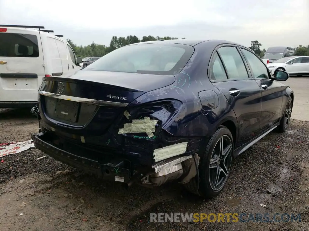 4 fotografías del automóvil dañado W1KWF8EB5LR595497 MERCEDES-BENZ C-CLASS 2020