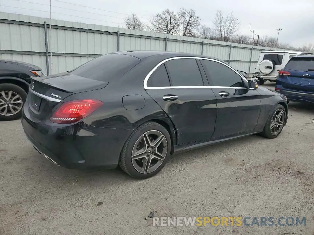 3 fotografías del automóvil dañado W1KWF8EB6LR584086 MERCEDES-BENZ C-CLASS 2020