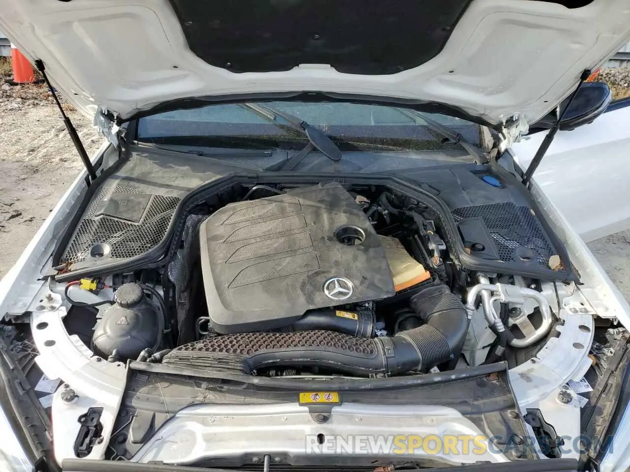 11 fotografías del automóvil dañado W1KWF8EB9LR594322 MERCEDES-BENZ C-CLASS 2020