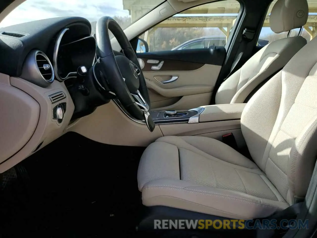 7 fotografías del automóvil dañado W1KWF8EBXLR593115 MERCEDES-BENZ C-CLASS 2020