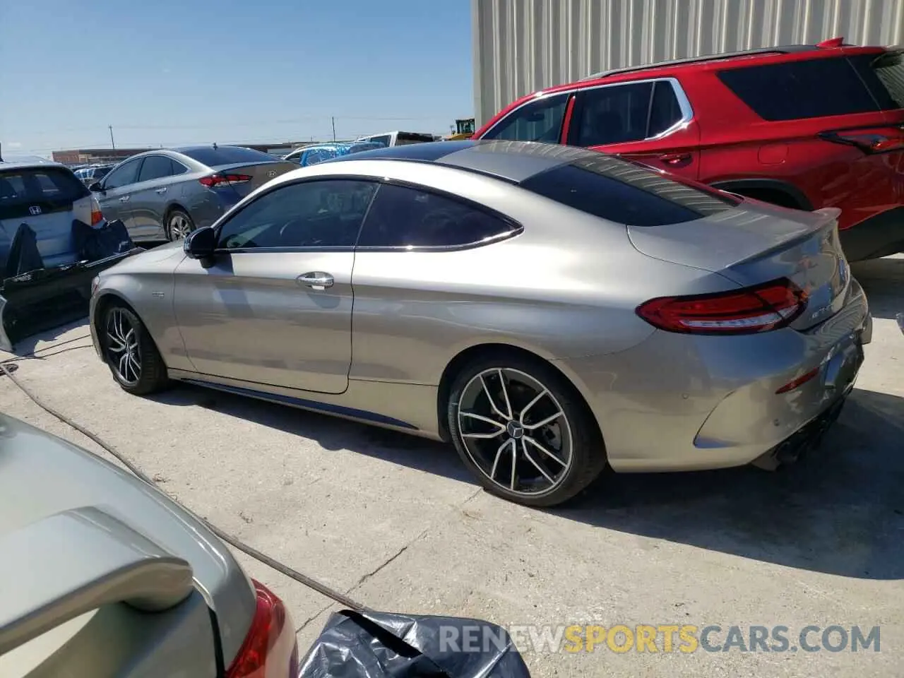 2 fotografías del automóvil dañado W1KWJ6EB7LF991418 MERCEDES-BENZ C-CLASS 2020