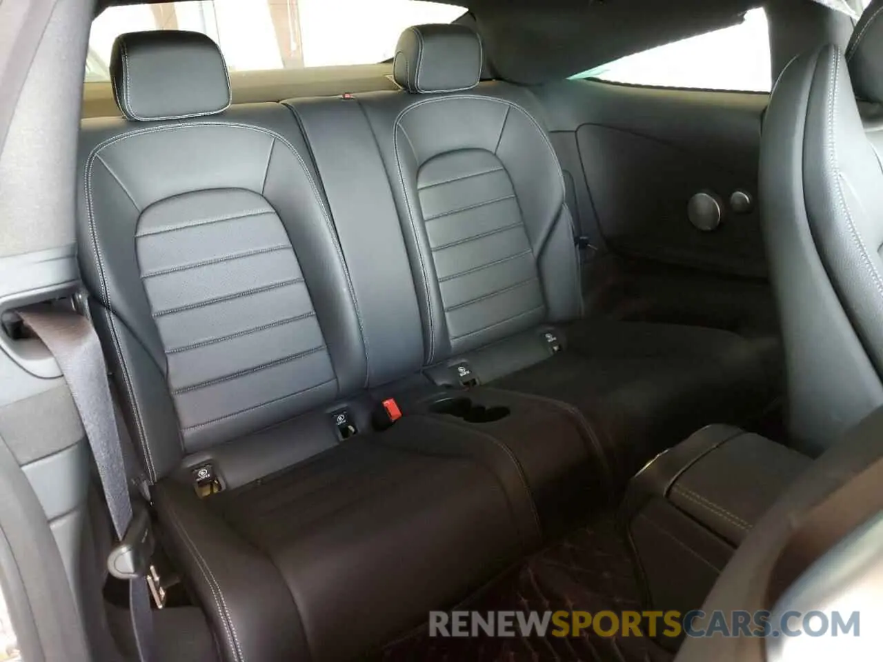 10 fotografías del automóvil dañado W1KWJ8DB2LF985202 MERCEDES-BENZ C-CLASS 2020