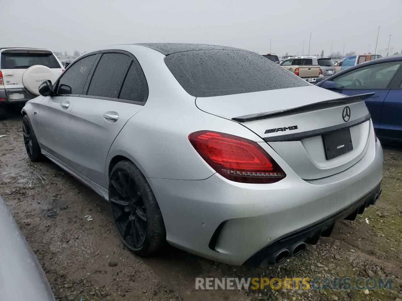 2 fotografías del automóvil dañado WDDWF6EB1LR562596 MERCEDES-BENZ C-CLASS 2020